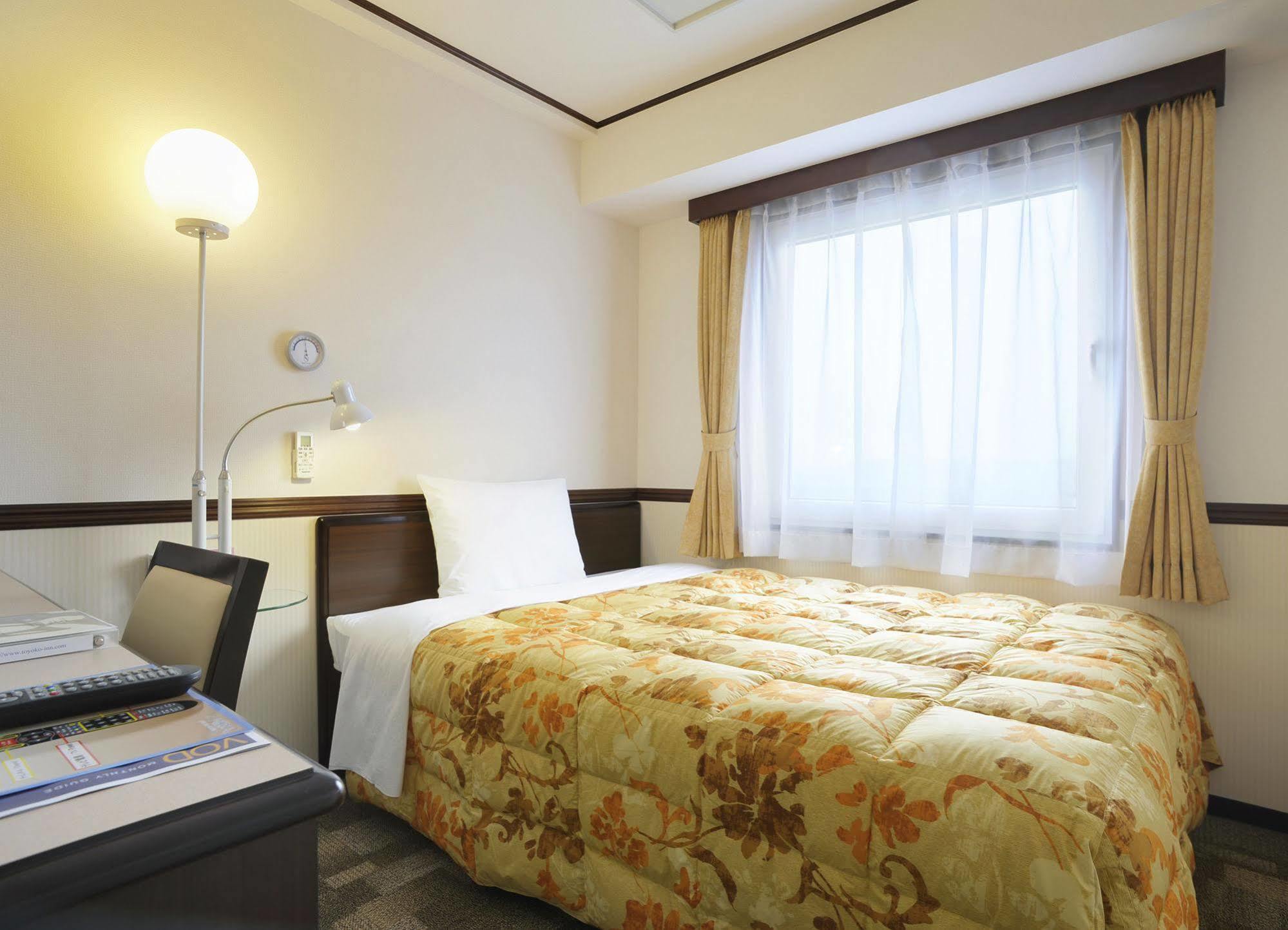 Toyoko Inn Tokyo Akigawa-Eki Kita-Guchi Akiruno Buitenkant foto